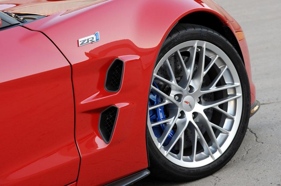  Chevrolet Corvette ZR1 2009 года  (фото 118 из 290)